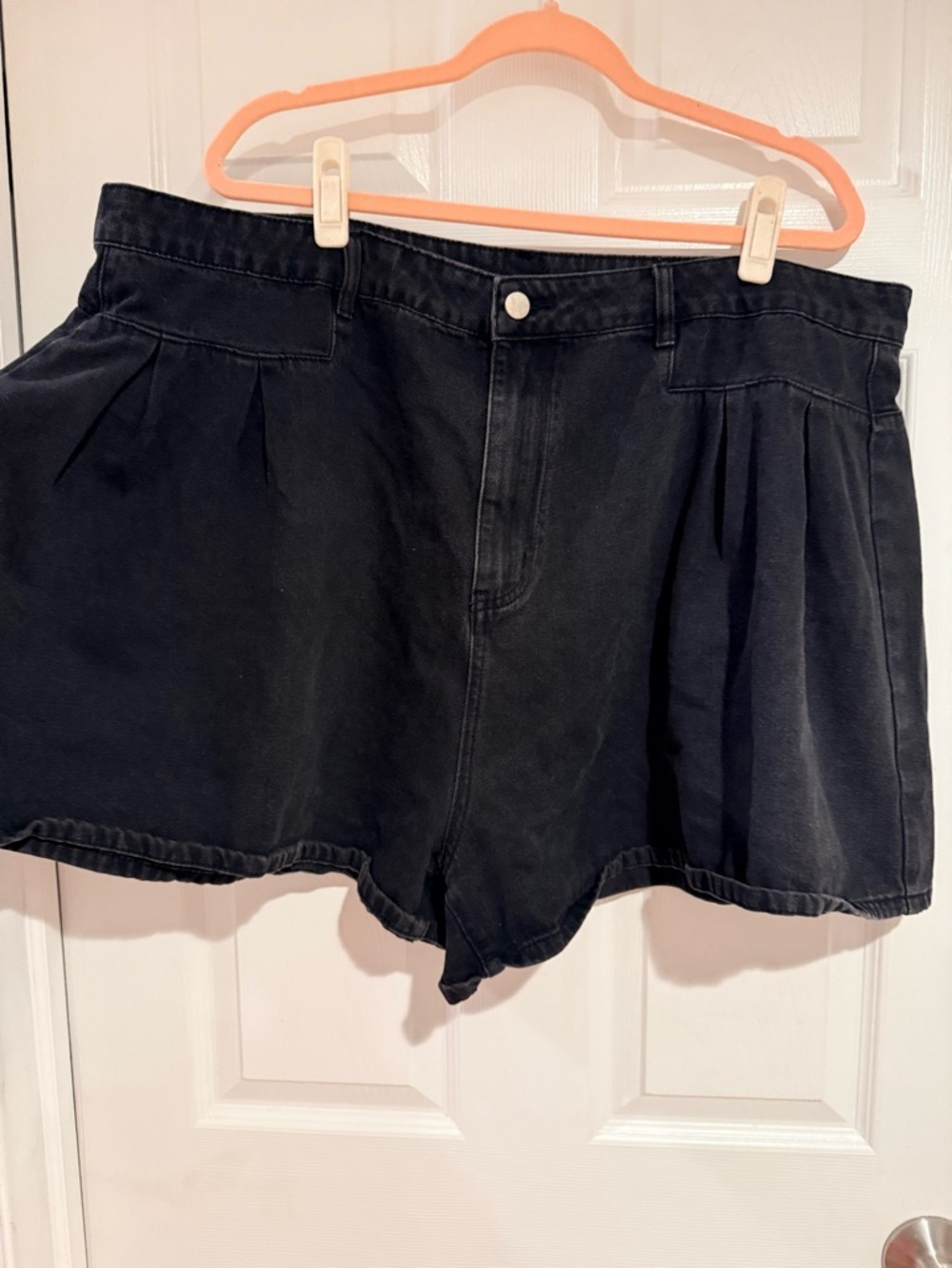 Cider Black Pleated Denim Shorts